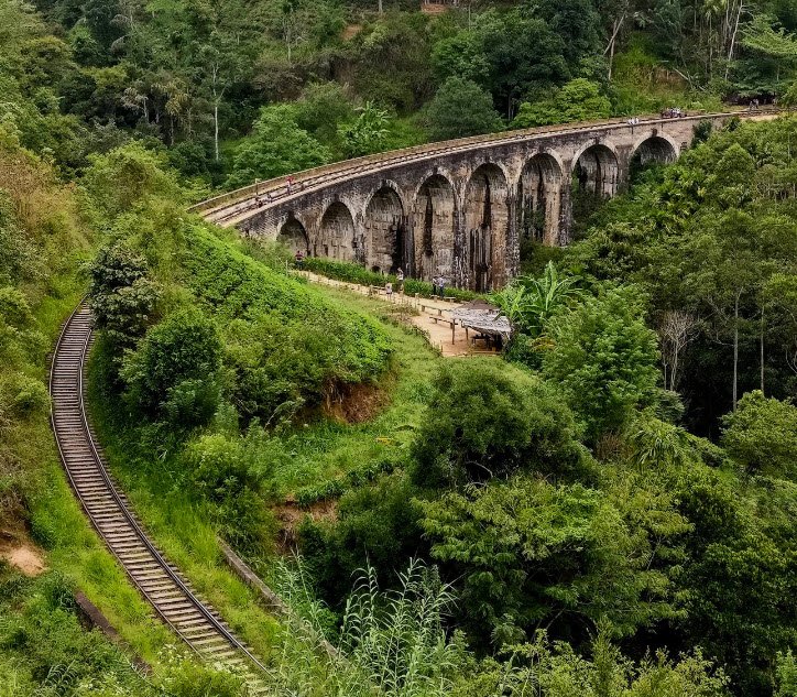 Nine Arches Bridge, Ella, Uva Province, Sri Lanka